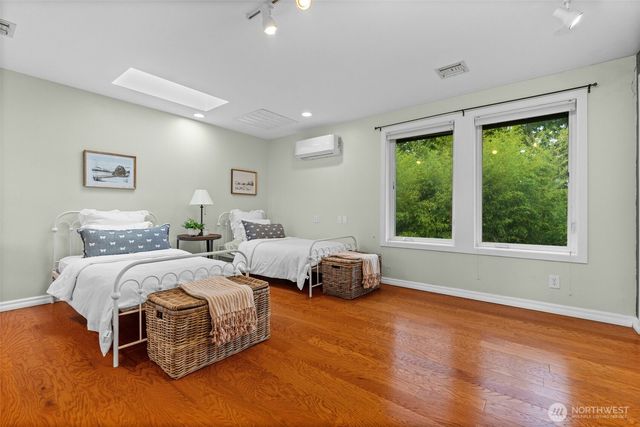 225 3rd Court, Fox Island, WA 98333