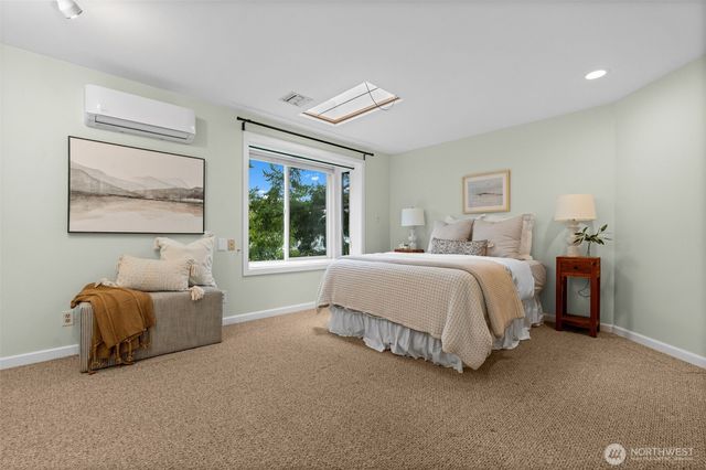 225 3rd Court, Fox Island, WA 98333