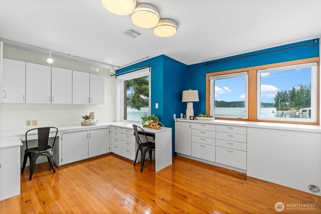 225 3rd Court, Fox Island, WA 98333