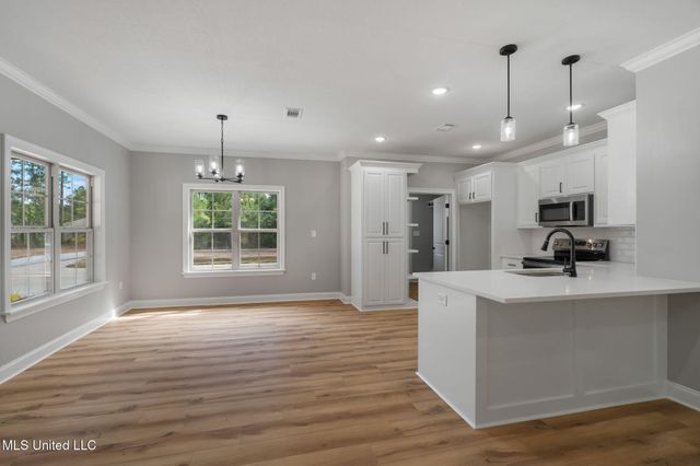 158 Woodbridge Lane, Seminary, MS 39479