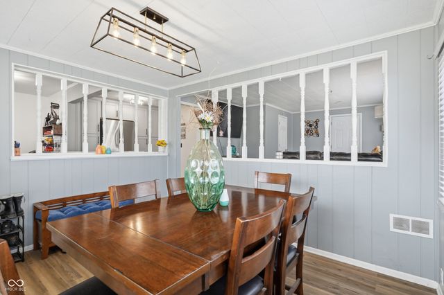 7104 E 10th Street, Indianapolis, IN 46219