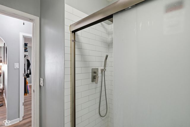 7104 E 10th Street, Indianapolis, IN 46219