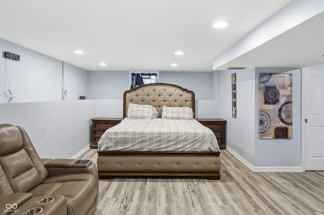 7104 E 10th Street, Indianapolis, IN 46219