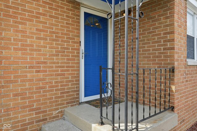 7104 E 10th Street, Indianapolis, IN 46219