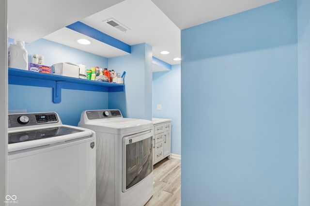 7104 E 10th Street, Indianapolis, IN 46219