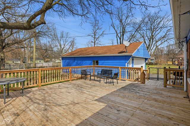 7104 E 10th Street, Indianapolis, IN 46219