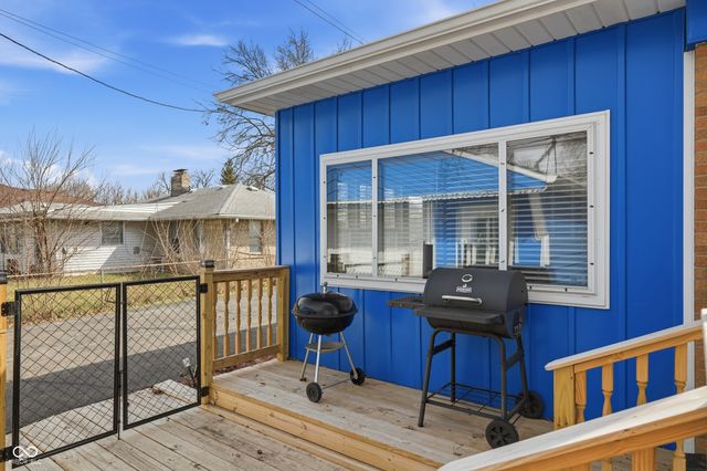 7104 E 10th Street, Indianapolis, IN 46219