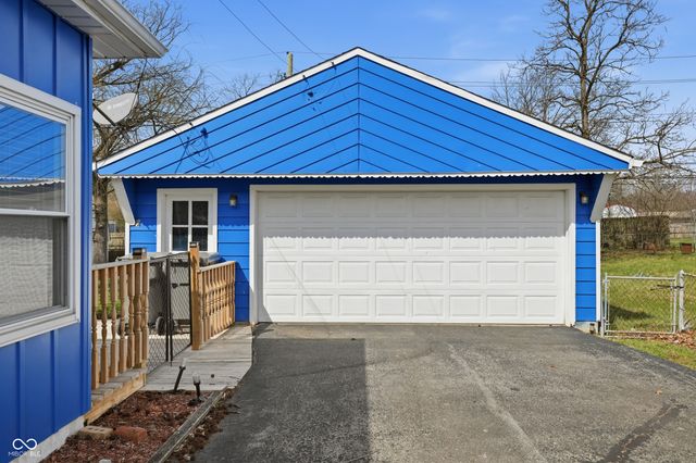 7104 E 10th Street, Indianapolis, IN 46219