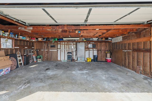 7104 E 10th Street, Indianapolis, IN 46219