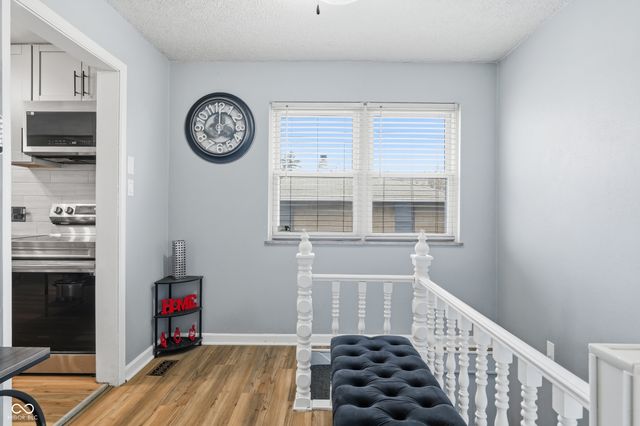 7104 E 10th Street, Indianapolis, IN 46219