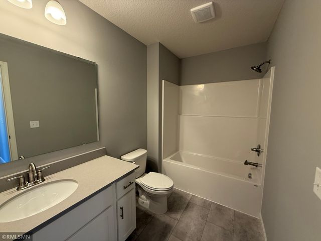 19099 Goodhue Street NE, East Bethel, MN 55011