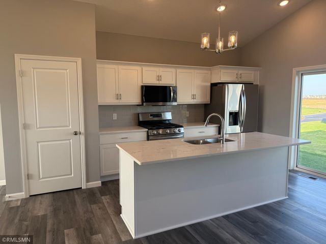 19099 Goodhue Street NE, East Bethel, MN 55011