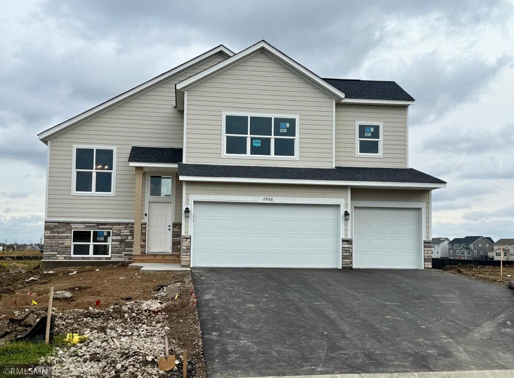19099 Goodhue Street NE, East Bethel, MN 55011