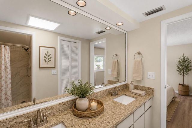 10904 AUTUMN OAK PLACE, Tampa, FL 33618