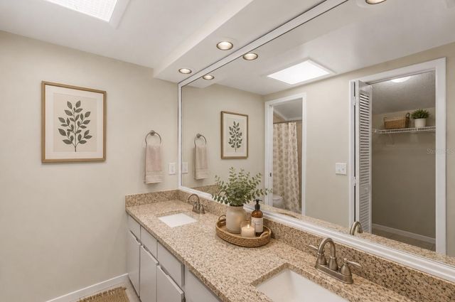 10904 AUTUMN OAK PLACE, Tampa, FL 33618