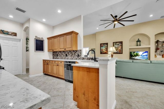 11910 Bramble Cove DR, Fort Myers, FL 33905