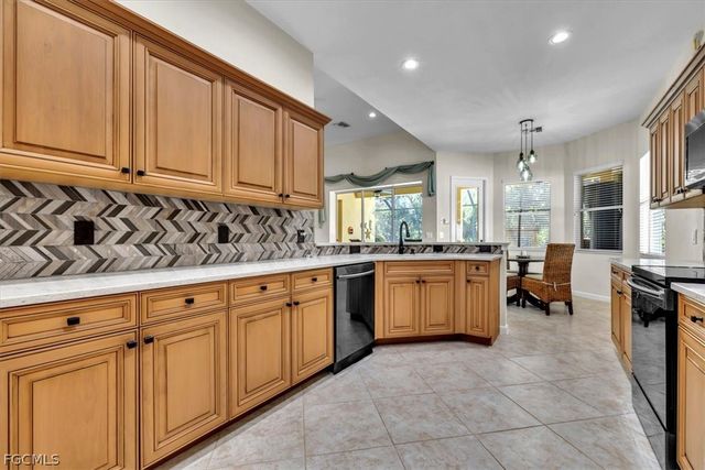 11910 Bramble Cove DR, Fort Myers, FL 33905