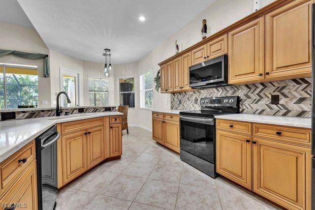 11910 Bramble Cove DR, Fort Myers, FL 33905