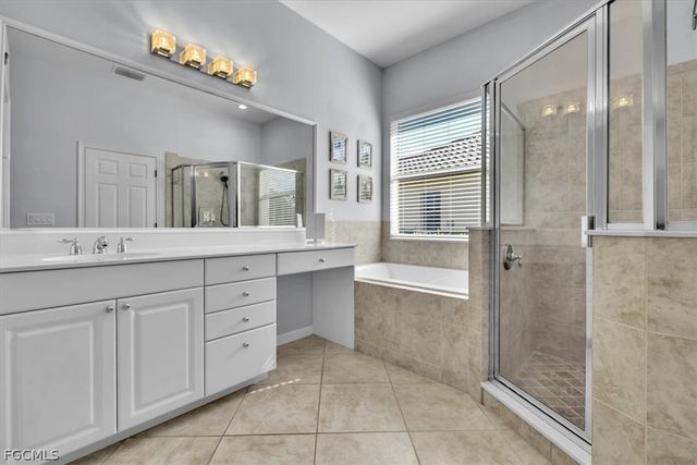 11910 Bramble Cove DR, Fort Myers, FL 33905