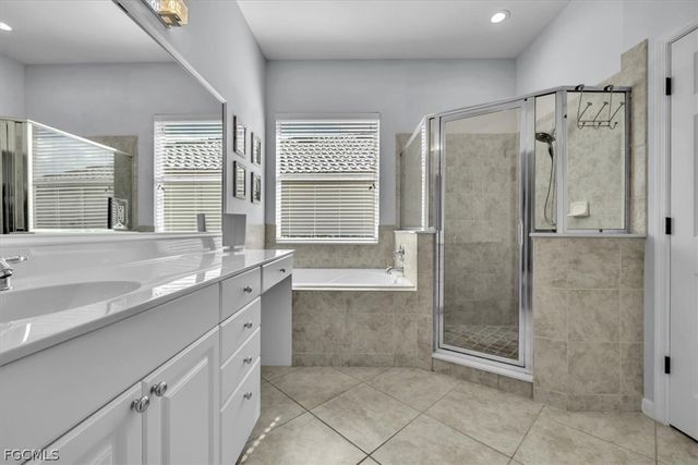 11910 Bramble Cove DR, Fort Myers, FL 33905