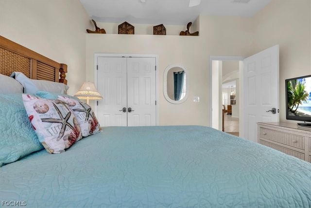 11910 Bramble Cove DR, Fort Myers, FL 33905