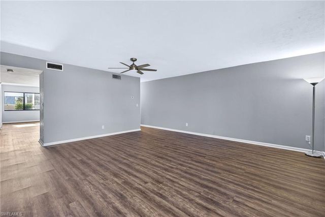 4904 Vincennes ST 102, Cape Coral, FL 33904