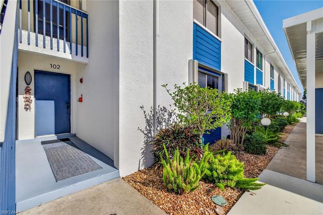 4904 Vincennes ST 102, Cape Coral, FL 33904