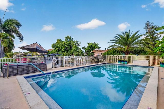 4904 Vincennes ST 102, Cape Coral, FL 33904