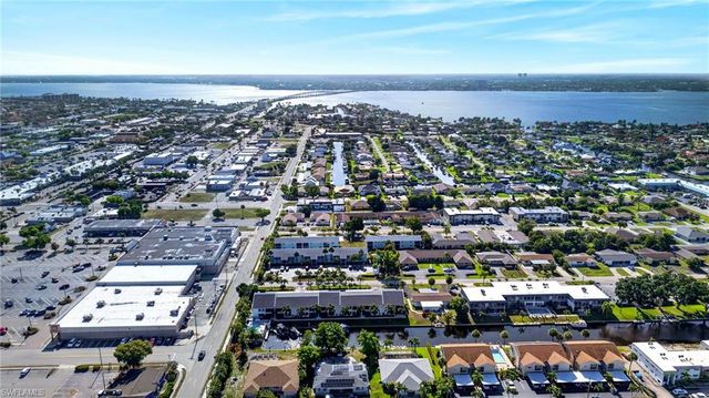 4904 Vincennes ST 102, Cape Coral, FL 33904