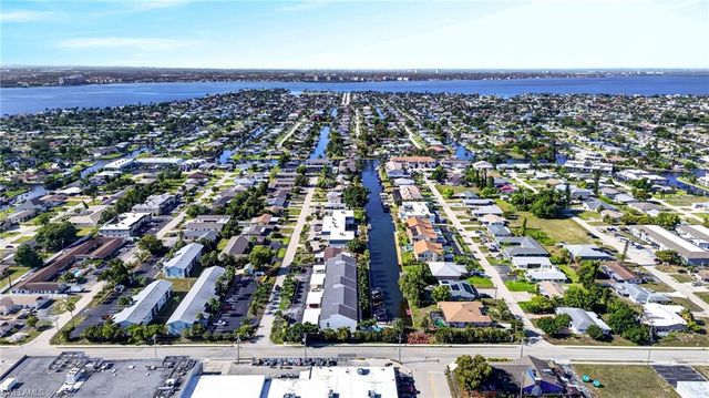 4904 Vincennes ST 102, Cape Coral, FL 33904