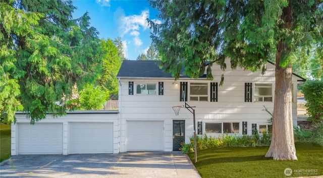 13057 10th Avenue S, Seattle, WA 98168