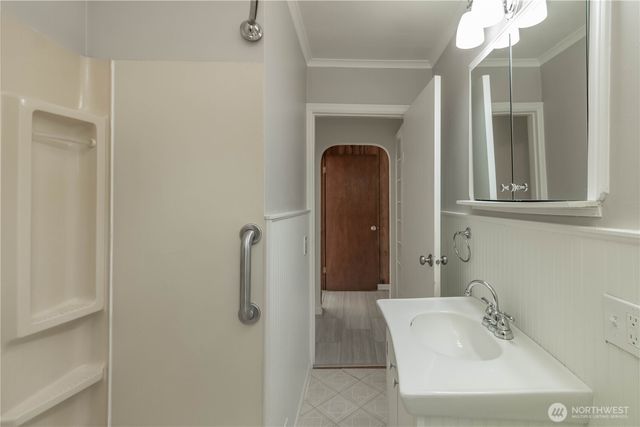 13057 10th Avenue S, Seattle, WA 98168