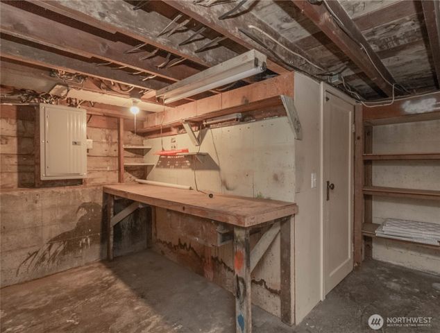 13057 10th Avenue S, Seattle, WA 98168