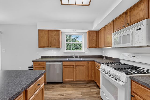 102 HUNT CLUB, Collegeville, PA 19426