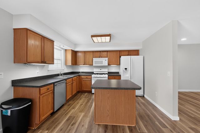 102 HUNT CLUB, Collegeville, PA 19426