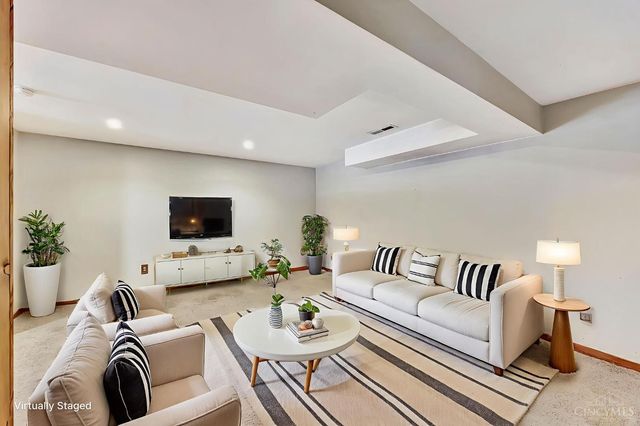 1683 Thall Drive, Hamilton, OH 45013