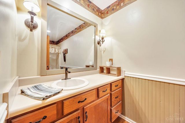 1683 Thall Drive, Hamilton, OH 45013