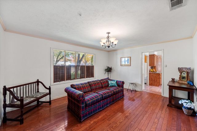 1433 Bowie Circle, Corsicana, TX 75110