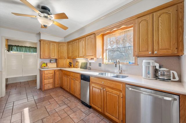 1433 Bowie Circle, Corsicana, TX 75110