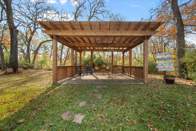 1433 Bowie Circle, Corsicana, TX 75110