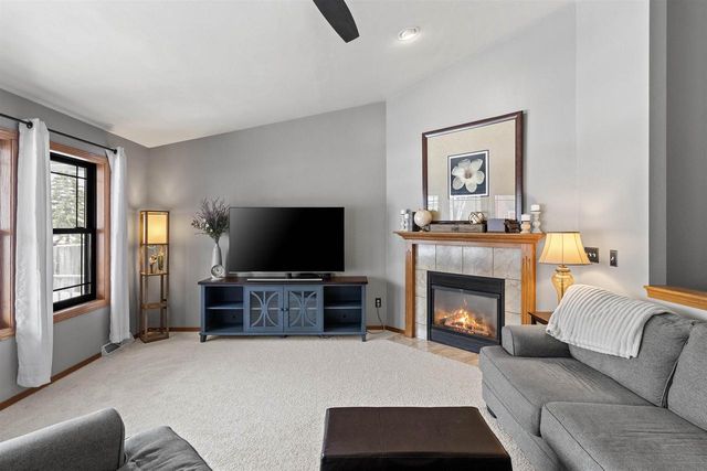 911 S 7TH STREET, De Pere, WI 54115