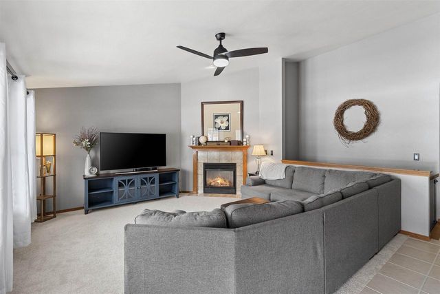 911 S 7TH STREET, De Pere, WI 54115