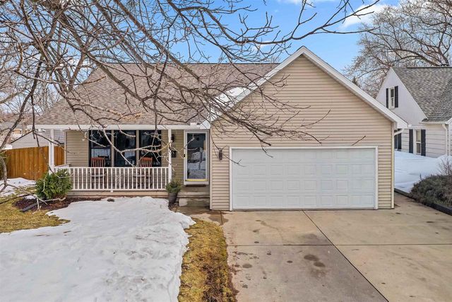 911 S 7TH STREET, De Pere, WI 54115
