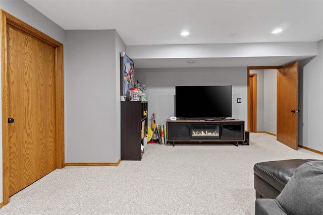 911 S 7TH STREET, De Pere, WI 54115