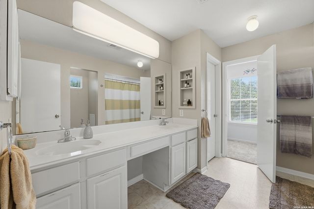 960 River Bank, New Braunfels, TX 78130