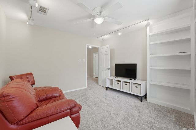 960 River Bank, New Braunfels, TX 78130