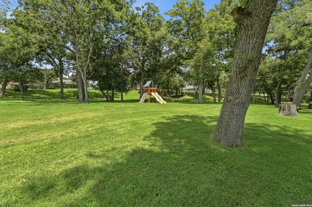 960 River Bank, New Braunfels, TX 78130
