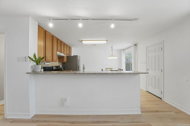 960 River Bank, New Braunfels, TX 78130