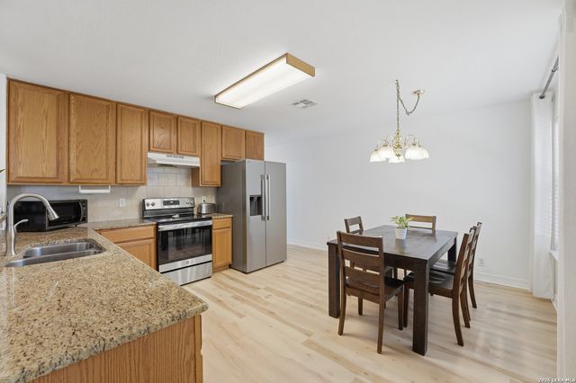 960 River Bank, New Braunfels, TX 78130