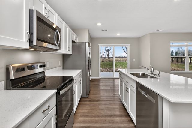 2569 SE Hawkins Avenue, West Des Moines, IA 50061